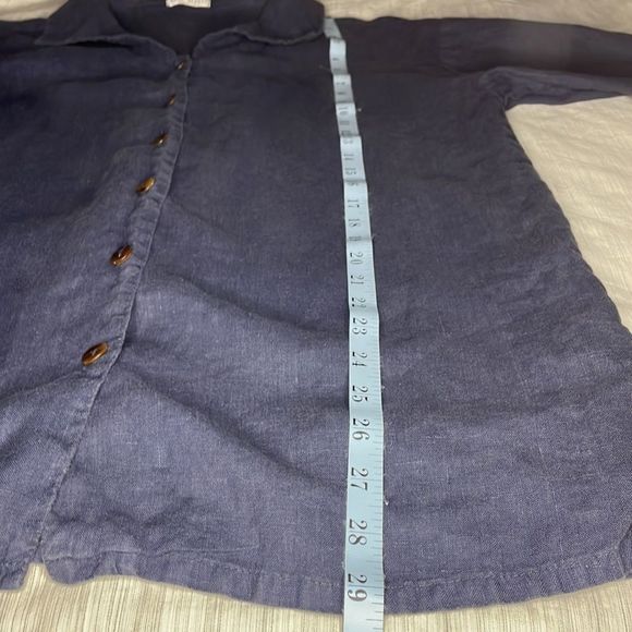 RUSS BERENS MALIBU linen long sleeve button down shirt in a washed navy - Picture 10 of 12
